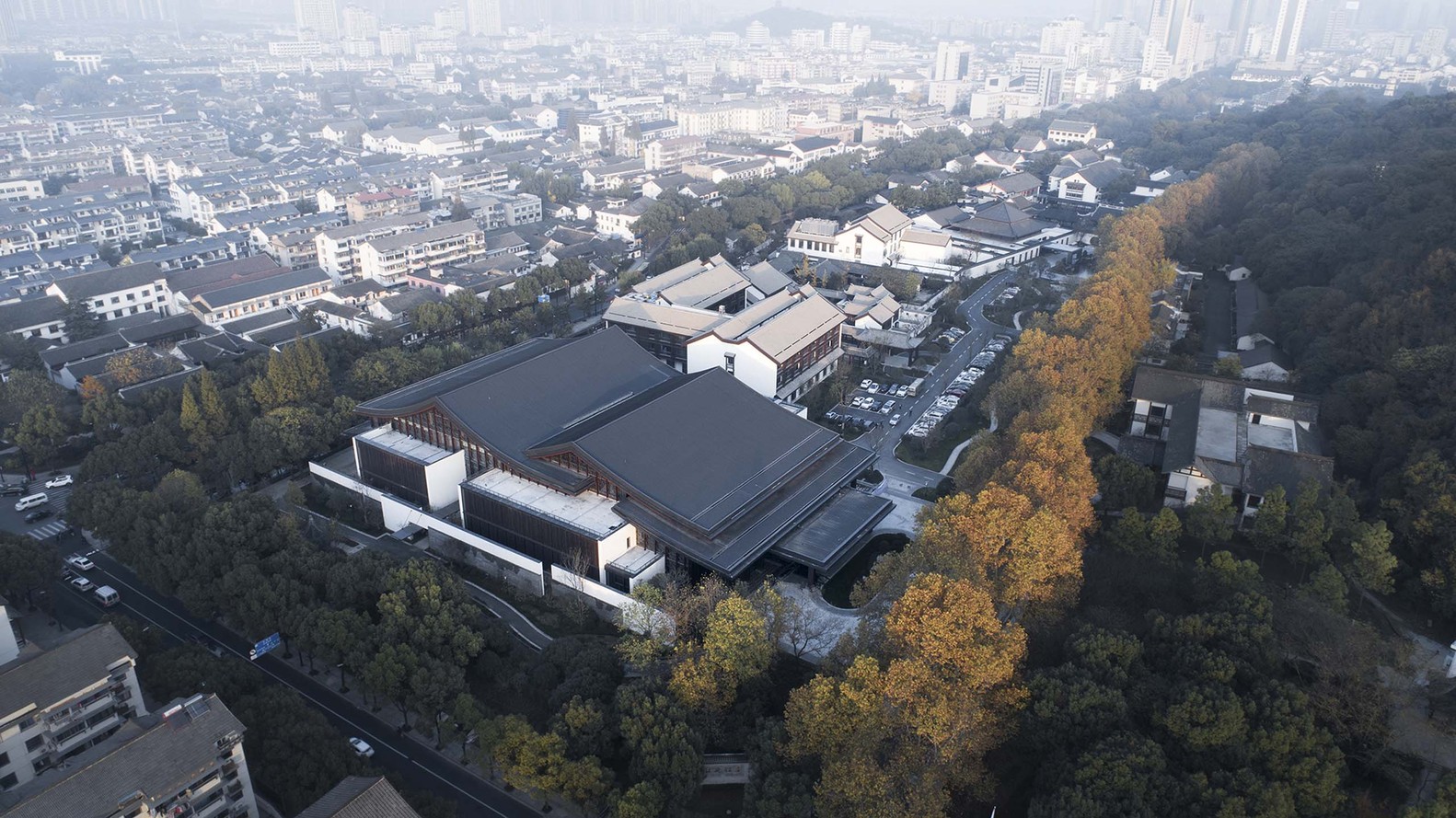 Photo01_Bird\&#039;s_Eye_View_of_the_Multi-Function_Hall-Zhang_Chenfan.jpg